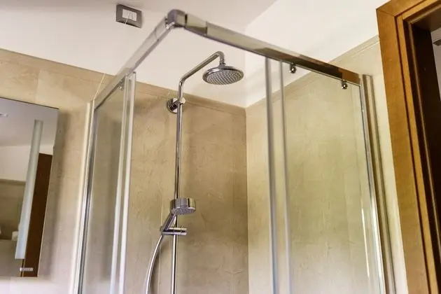 Comfort Tek Büyük veya İki Ayrı Yataklı Oda