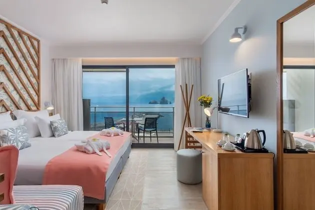 Superior Oda, 2 Tek Kişilik Yatak, Teras, Deniz Manzaralı