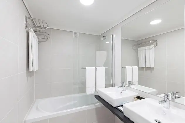Suit King Size Bed