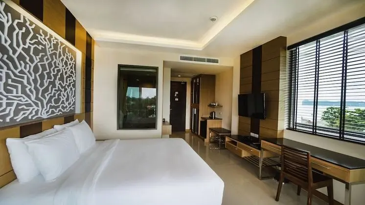 Deluxe Sea View