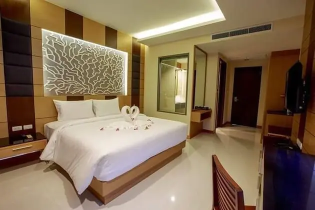 Deluxe Tek Büyük Yataklı Oda