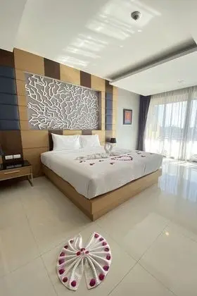 Deluxe Tek Büyük Yataklı Oda