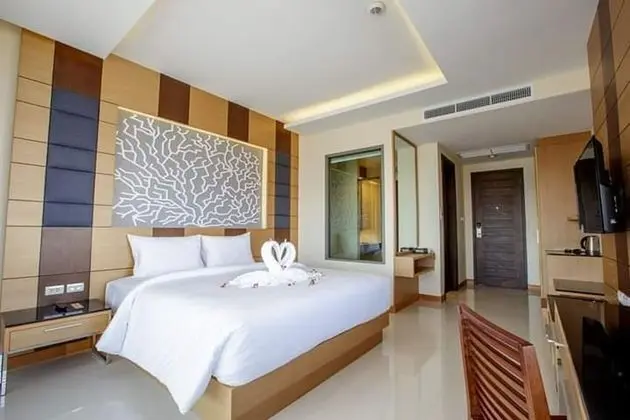 Deluxe Tek Büyük Yataklı Oda