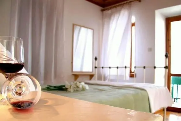 Comfort Tek Büyük veya İki Ayrı Yataklı Oda