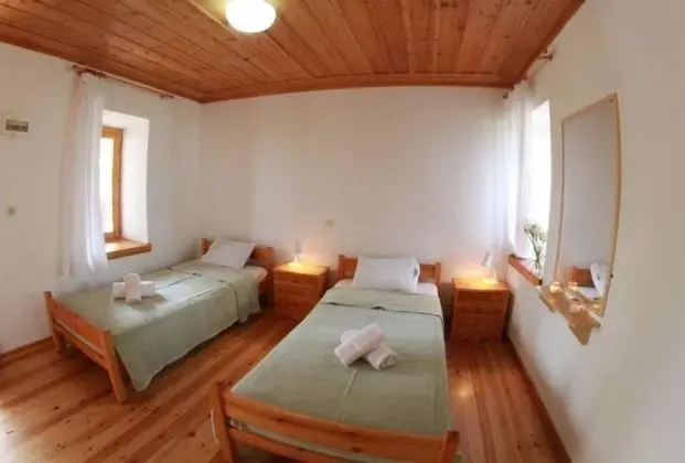 Comfort Tek Büyük veya İki Ayrı Yataklı Oda