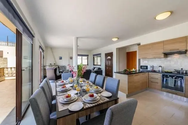 Villa, 4 Yatak Odası, Kişiye Özel Havuzlu