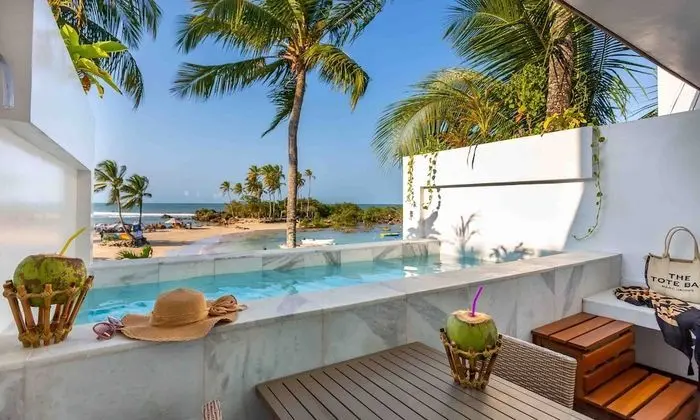 Luxo Frente Mar com Piscina Privativa