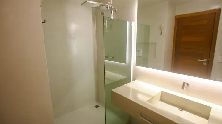 Luxo Frente Mar com Piscina Privativa