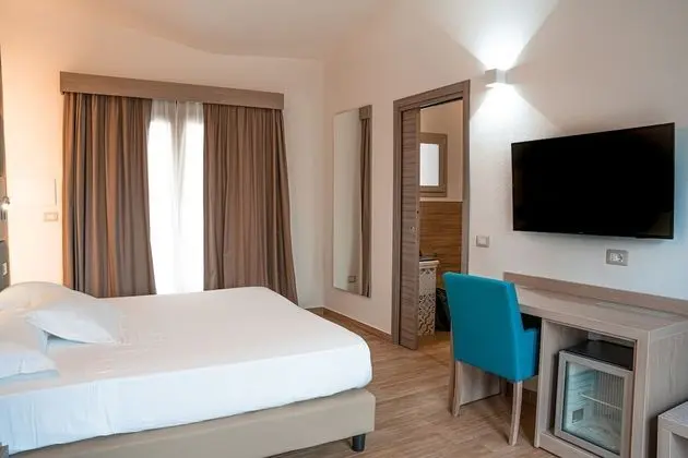 Standard Tek Büyük Yataklı Oda