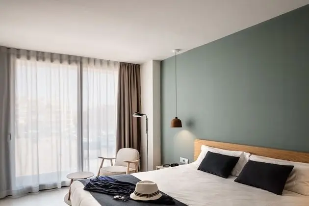 Design Tek Büyük Yataklı Oda
