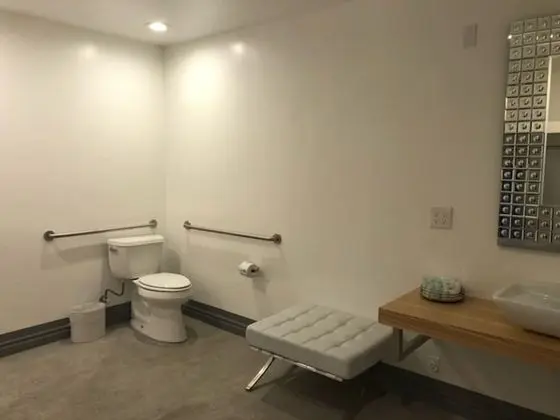 Comfort Oda, 1 En Büyük (King) Boy Yatak, Engellilere Uygun