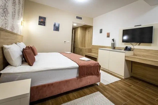 Comfort Tek Büyük Yataklı Oda