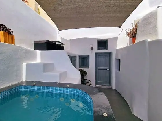 Ev (Outdoor Jetted Tub, Sea View)