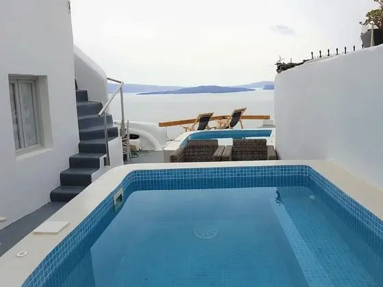 Ev (Outdoor Jetted Tub, Sea View)