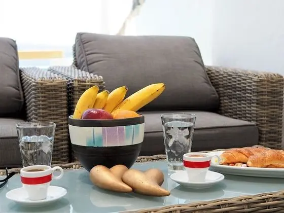 Ev (Outdoor Jetted Tub, Sea View)