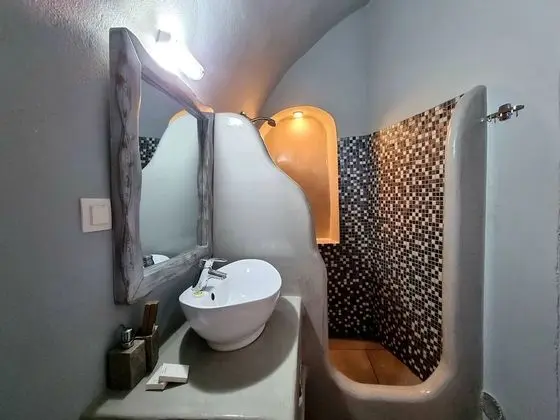 Ev (Outdoor Jetted Tub, Sea View)