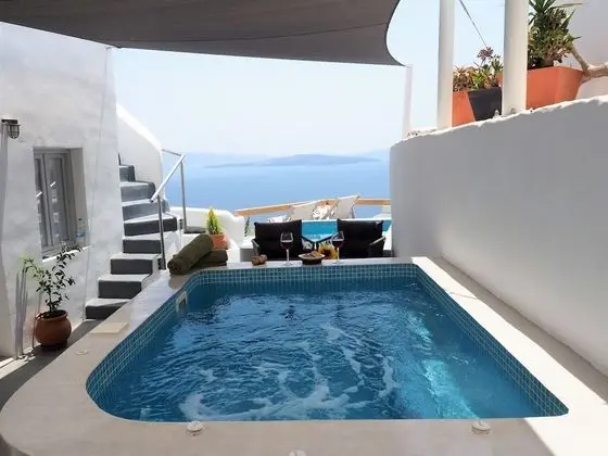 Ev (Outdoor Jetted Tub, Sea View)