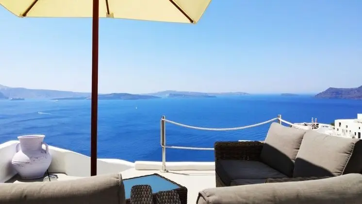 Ev (Outdoor Jetted Tub, Sea View)