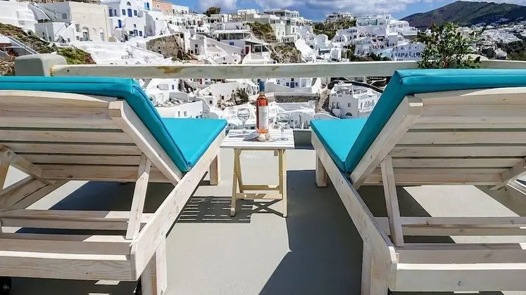 Superior Villa (Outdoor Jetted Tub, Sea View)