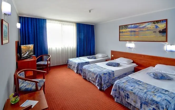 Comfort Tek Büyük veya İki Ayrı Yataklı Oda