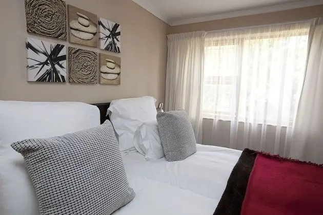 Deluxe Süit, 1 Yatak Odası (Self-catering suites - Twin/King beds)