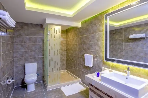 Triple Room (Egyptians and Egyptian Residents only)