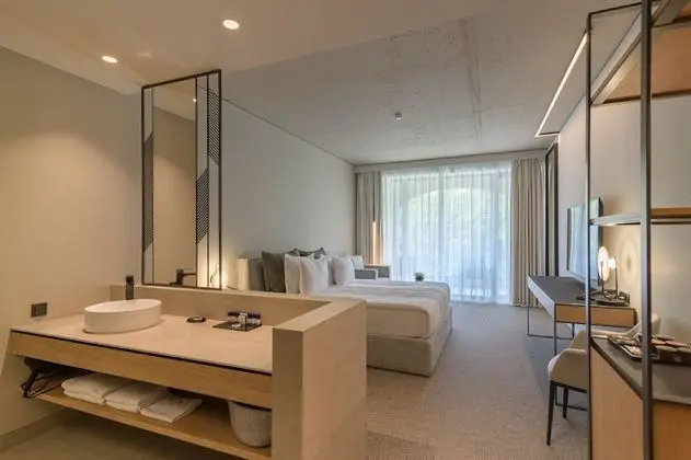 Deluxe King, Park View