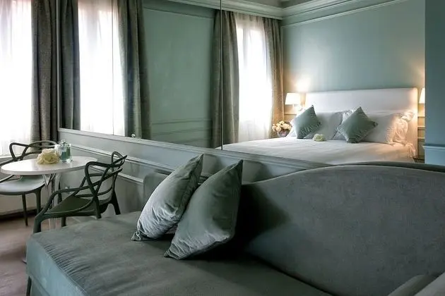 Classic Üç Kişilik Oda