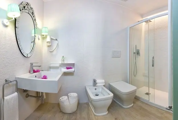 Classic Üç Kişilik Oda