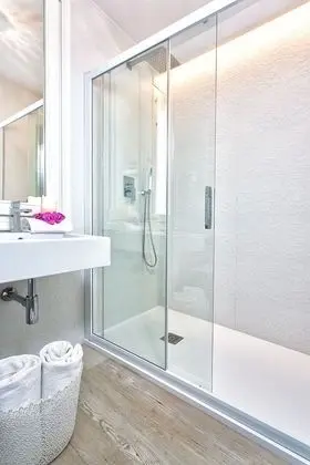 Classic Üç Kişilik Oda