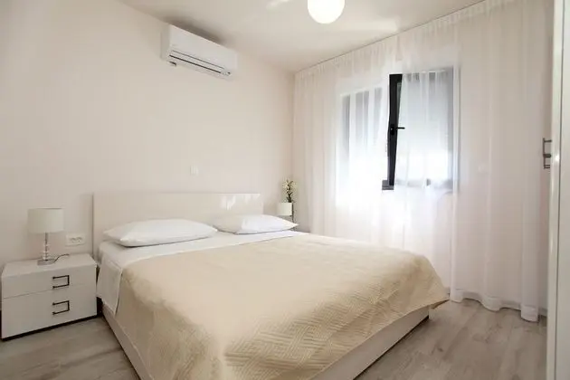 Exclusive Apart Daire, Deniz Manzaralı