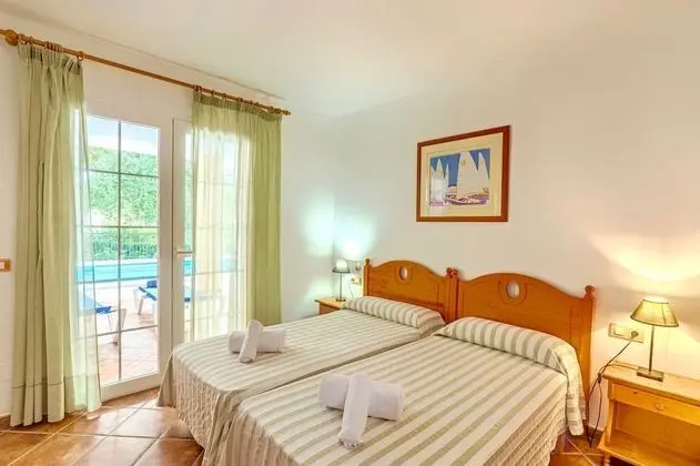 Villa, 4 Yatak Odası, Kişiye Özel Havuzlu