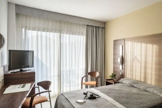 Premium Oda, Balkon, Havuz Manzaralı (2+1)