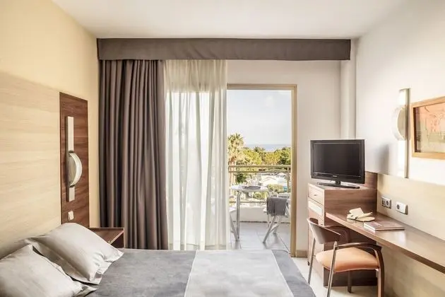 Premium Oda, Balkon, Havuz Manzaralı (2+1)