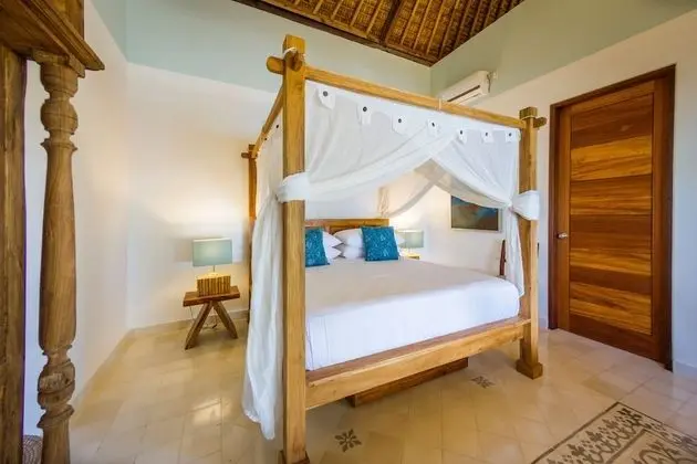 Villa, Kişiye Özel Havuzlu, Denize Sıfır (Pura Maia)