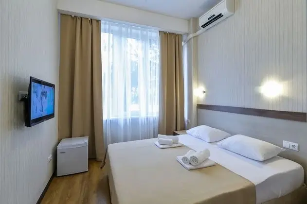 Comfort Tek Büyük veya İki Ayrı Yataklı Oda