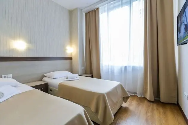 Comfort Tek Büyük veya İki Ayrı Yataklı Oda