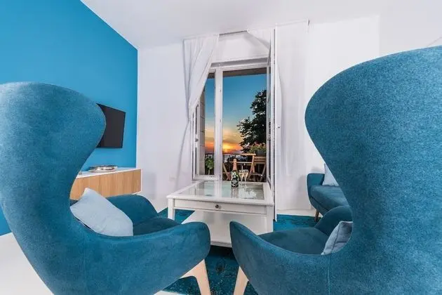 Apart Daire, Deniz Manzaralı