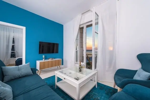 Apart Daire, Deniz Manzaralı