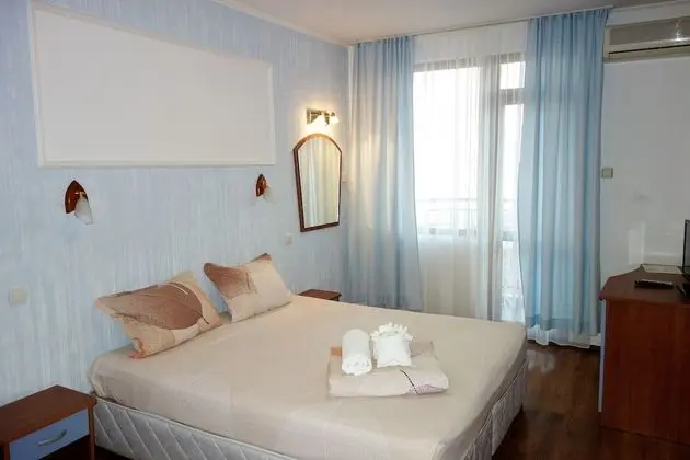 Tek Büyük Yataklı Oda, Balkon
