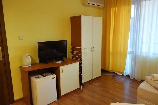 Tek Büyük Yataklı Oda, Balkon