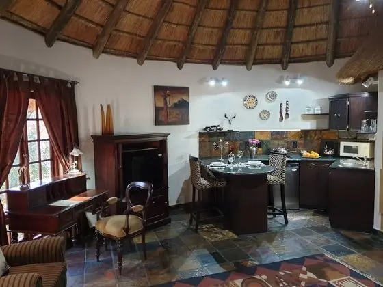 Luxury Dağ Evi, Havuz Manzaralı