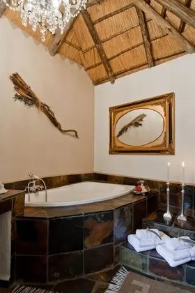 Luxury Dağ Evi, Havuz Manzaralı