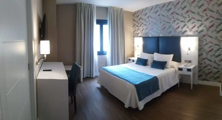 Tek Büyük Yataklı Oda, Şehir Manzaralı