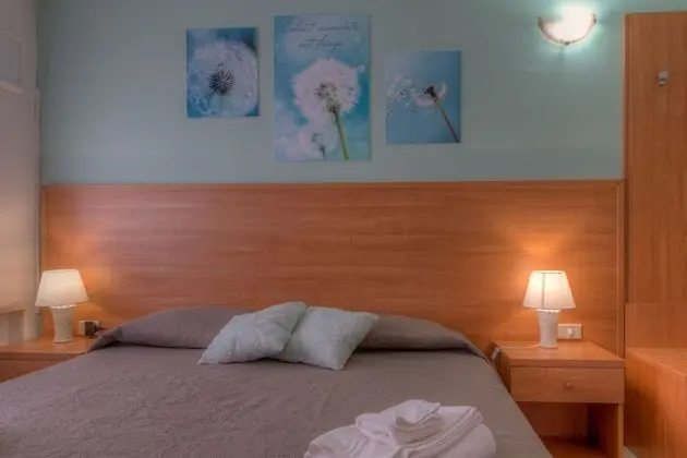 Comfort Tek Büyük Yataklı Oda