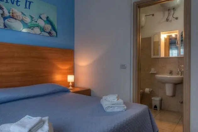 Comfort Tek Büyük Yataklı Oda