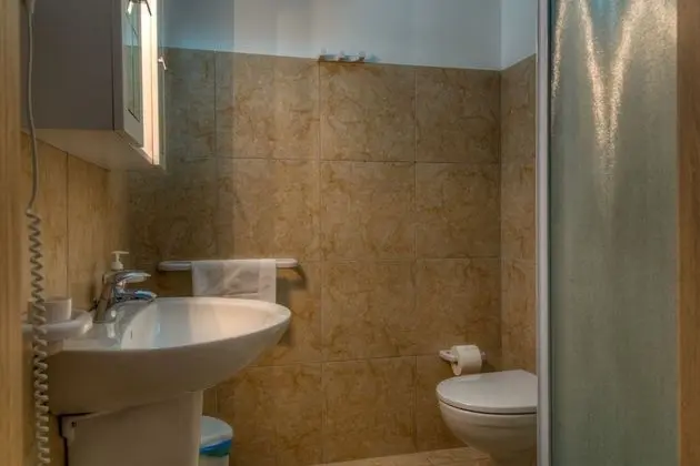 Comfort Tek Büyük Yataklı Oda