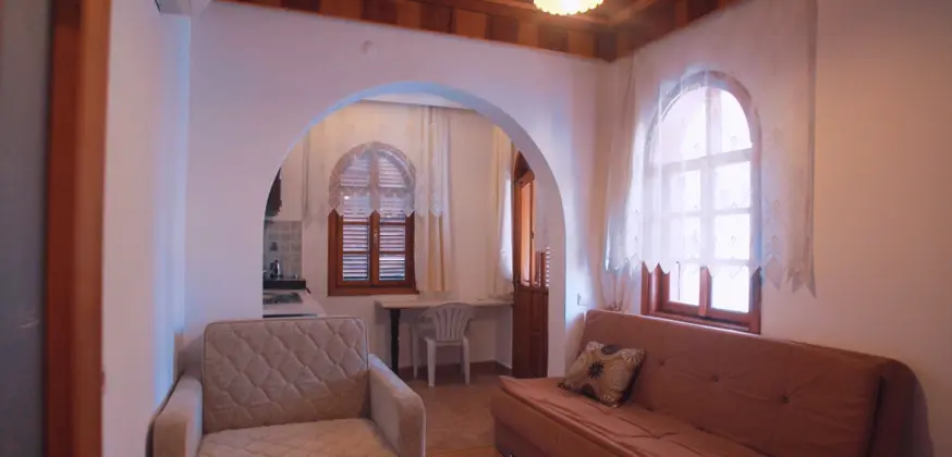 Aile Odası, Bahçe Manzaralı, Mutfak Ekipmanlı - Half Kitchen