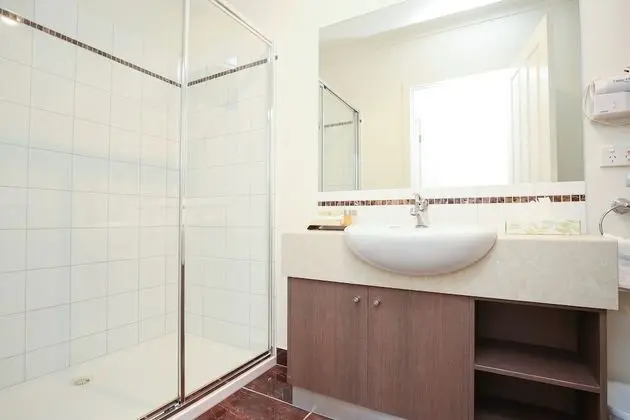 Apart Daire, 2 Yatak Odası, 2 Banyolu (Two Bedroom Two Bathroom Double Store)