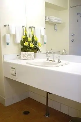 Standard Stüdyo, 1 Büyük (Queen) Boy Yatak, Sigara İçilmez, Deniz Manzaralı (Bayview Room)